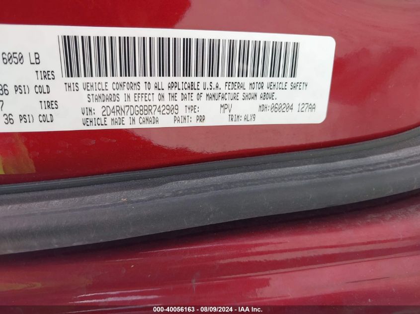 2011 Dodge Grand Caravan R/T VIN: 2D4RN7DG8BR742909 Lot: 40056163