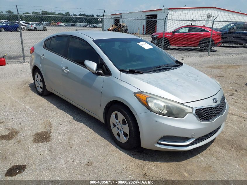 KNAFK4A68F5368854 2015 KIA FORTE - Image 1