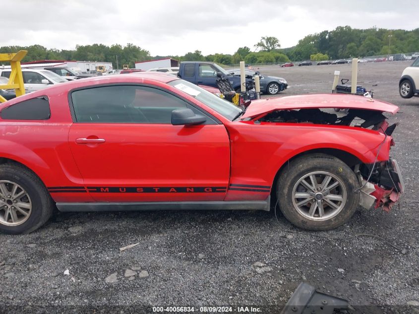 2005 Ford Mustang V6 Deluxe/V6 Premium VIN: 1ZVFT80N555198769 Lot: 40056834