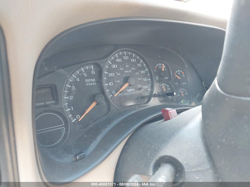 2001 Chevrolet Suburban Lt VIN: 1GNFK16T11J269686 Lot: 40057071