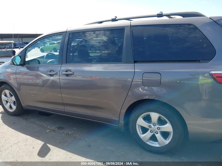 2015 Toyota Sienna Le 8 Passenger VIN: 5TDKK3DC4FS638833 Lot: 40057083