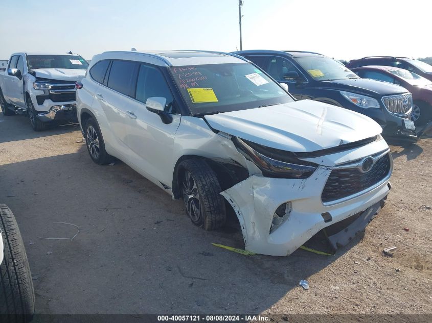 5TDGZRAH1MS525603 2021 Toyota Highlander Xle