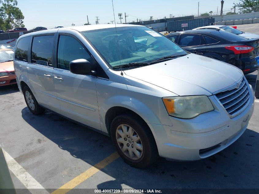 2A4RR4DE3AR149272 2010 Chrysler Town & Country Lx