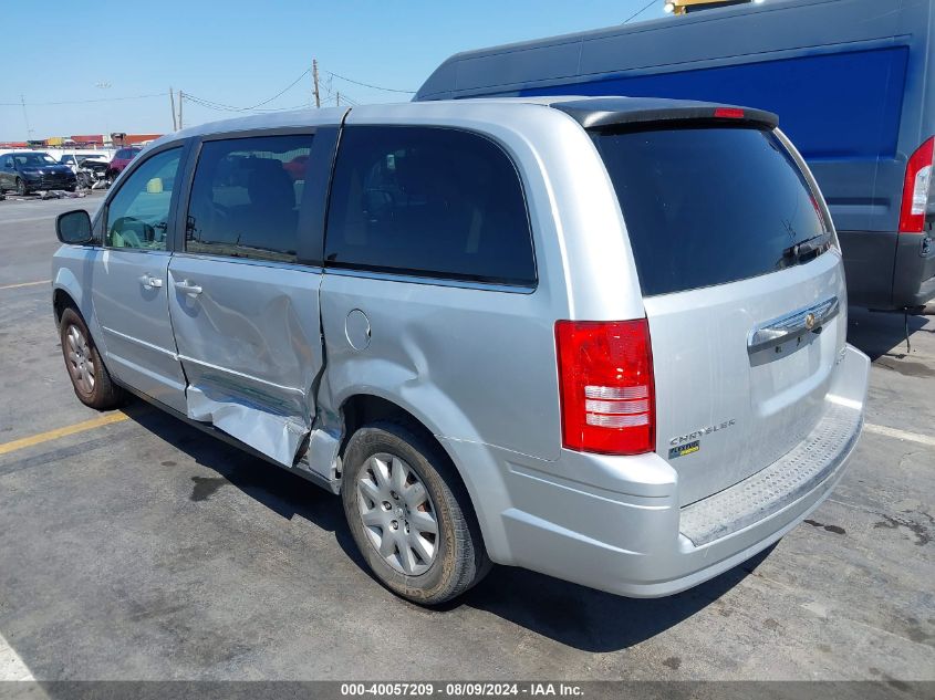 2A4RR4DE3AR149272 2010 Chrysler Town & Country Lx