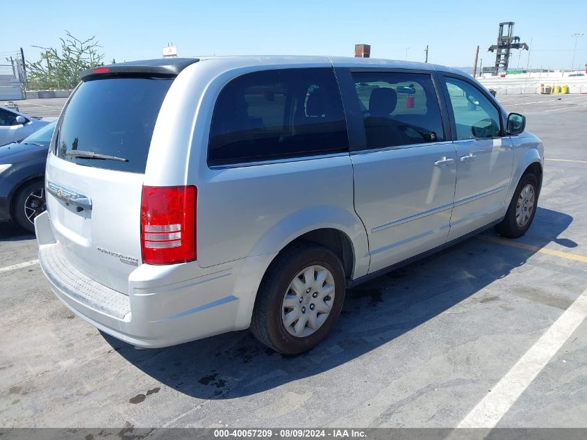 2A4RR4DE3AR149272 2010 Chrysler Town & Country Lx