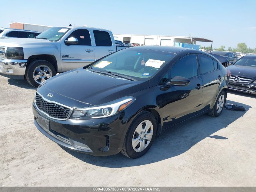 3KPFL4A77HE012430 2017 KIA FORTE - Image 2