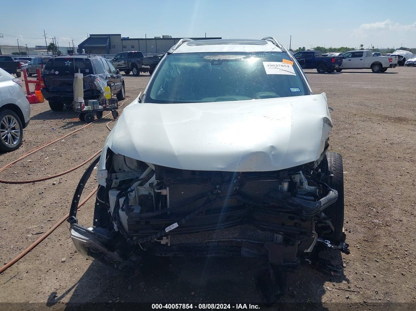 VIN 5N1AT2MV5HC881815 2017 NISSAN ROGUE SL