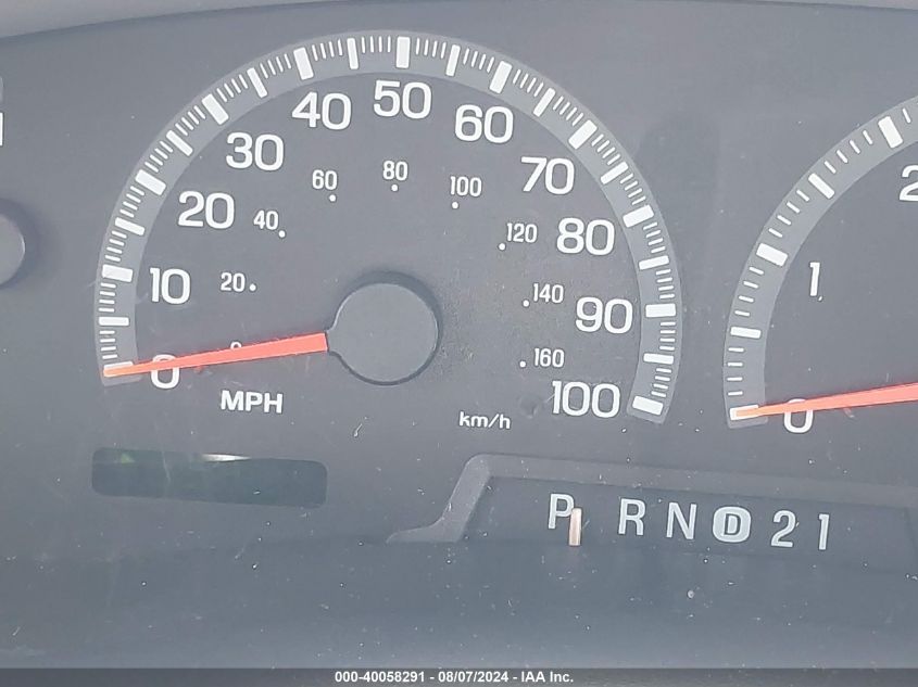 2000 Ford Expedition Xlt VIN: 1FMRU1568YLB43153 Lot: 40058291