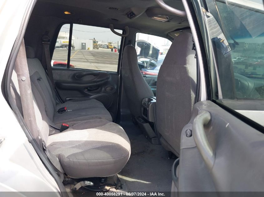 2000 Ford Expedition Xlt VIN: 1FMRU1568YLB43153 Lot: 40058291