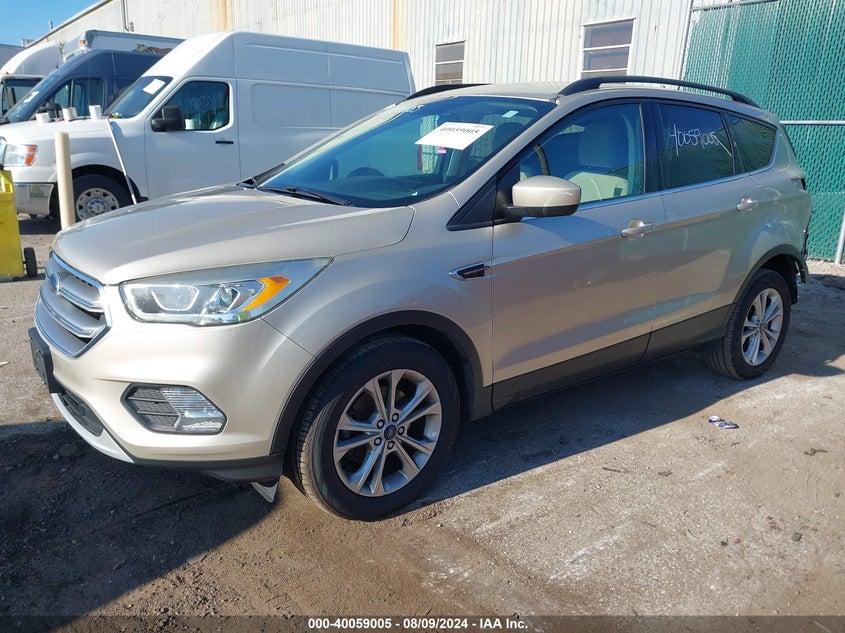 VIN 1FMCU0GD3HUC04561 2017 FORD ESCAPE SE