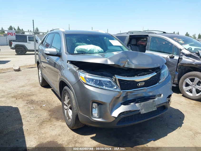 2014 KIA SORENTO VIN: 5XYKT4A74EG520321
