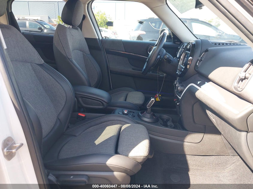 2020 MINI COUNTRYMAN COOPER S - WMZYW7C06L3L92586