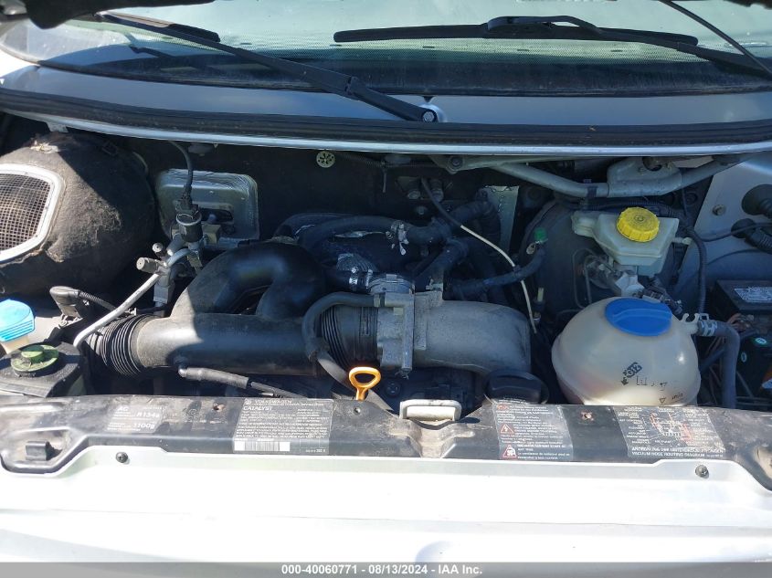 2002 Volkswagen Eurovan Gls VIN: WV2KB47012H071567 Lot: 40060771