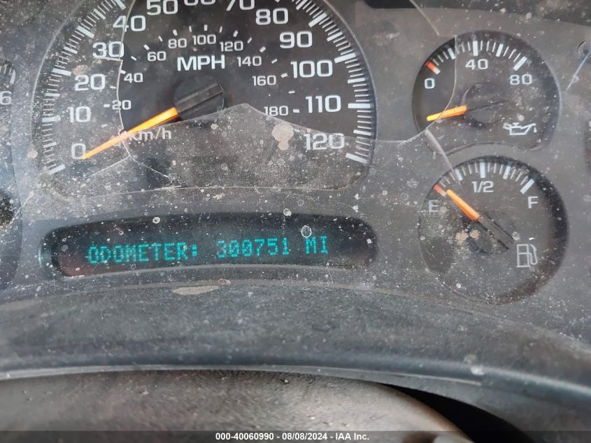 2004 GMC Yukon Sle VIN: 1GKEC13V74J272608 Lot: 40060990