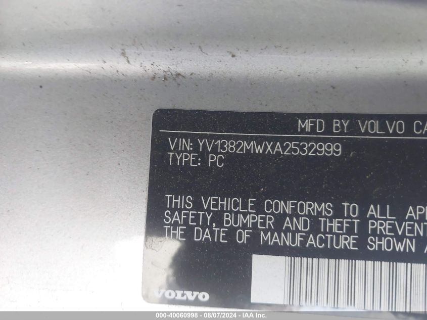 2010 Volvo V50 2.4I VIN: YV1382MWXA2532999 Lot: 40060998