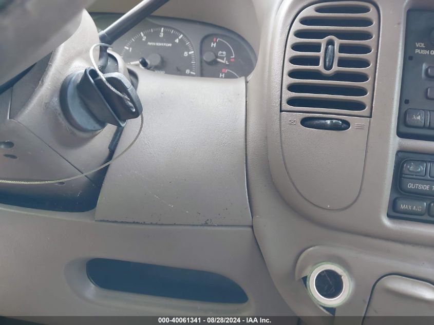 2002 Lincoln Navigator VIN: 5LMEU27R32LJ03417 Lot: 40061341