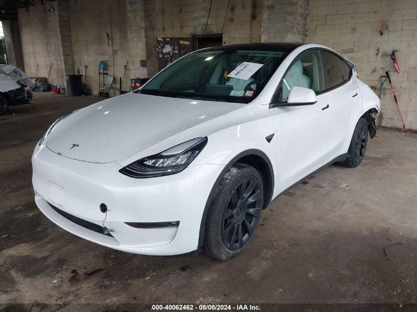 7SAYGDEE2PF607574 2023 TESLA MODEL Y - Image 2