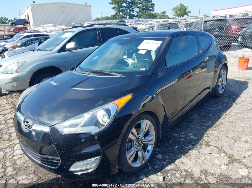 2013 Hyundai Veloster Base W/Gray VIN: KMHTC6AD5DU120315 Lot: 40062472