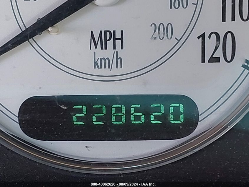 1999 Chrysler Lhs VIN: 2C3HC56GXXH814713 Lot: 40062620