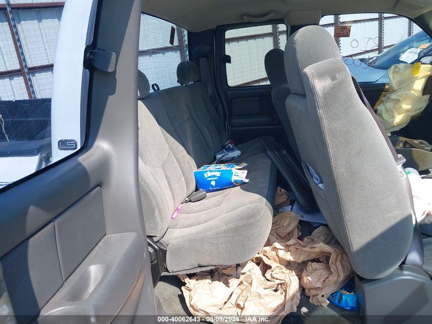 2003 Chevrolet Silverado 1500 Ls VIN: 2GCEC19V231231329 Lot: 40062643