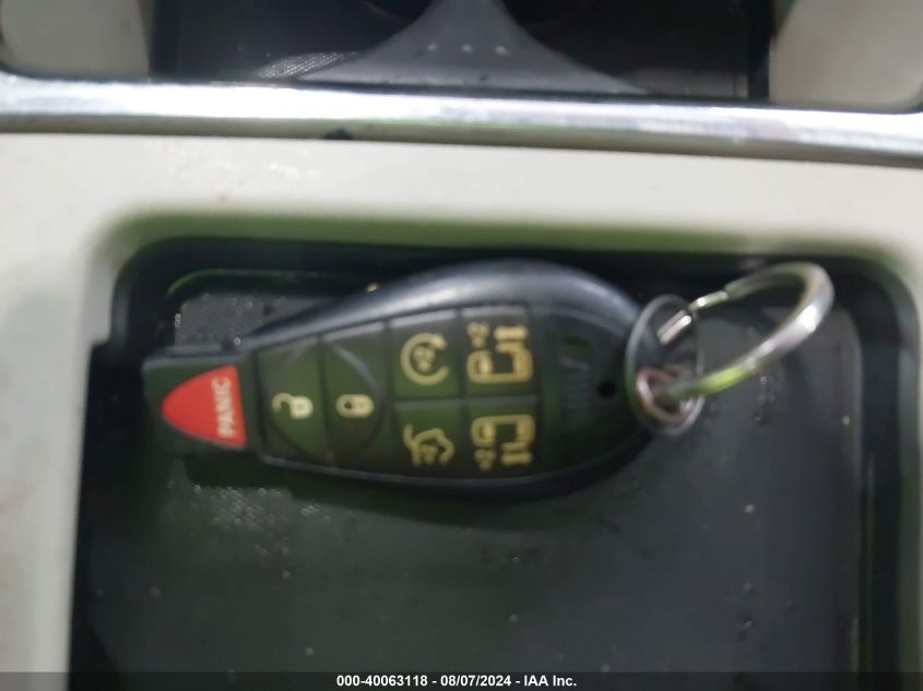 2011 Chrysler Town & Country Touring VIN: 2A4RR5DG5BR636708 Lot: 40063118