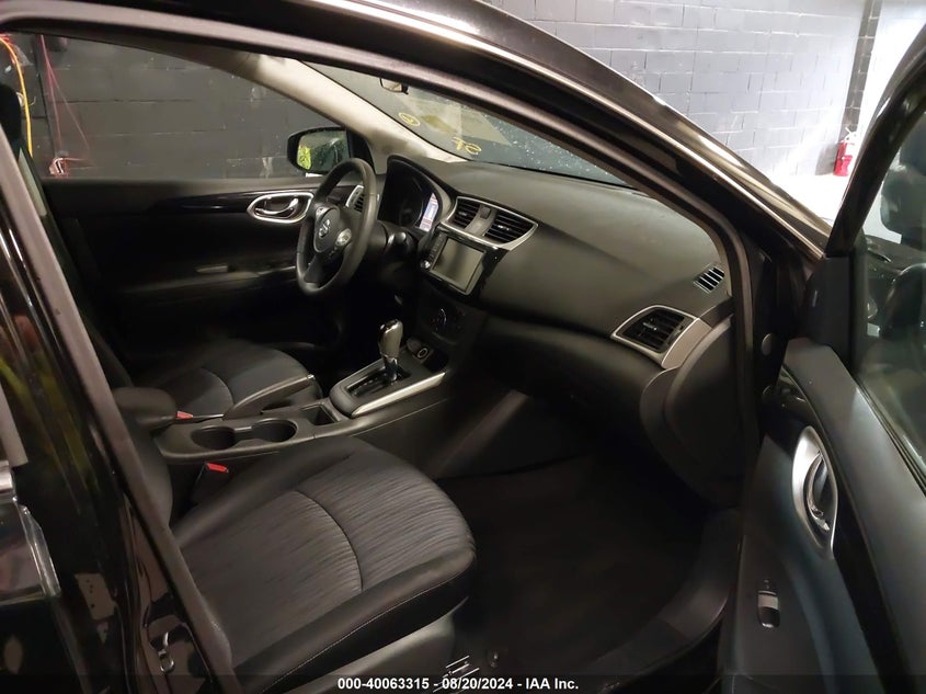 VIN 3N1AB7APXKY235214 2019 NISSAN SENTRA SV