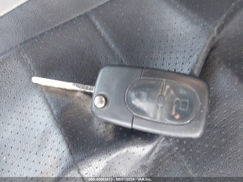 2001 Audi A4 1.8 T VIN: WAUDC68D11A100961 Lot: 40063413