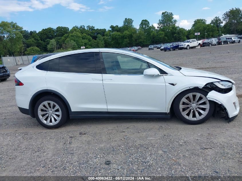 2017 Tesla Model X 100D/75D/90D VIN: 5YJXCBE20HF050745 Lot: 40063422