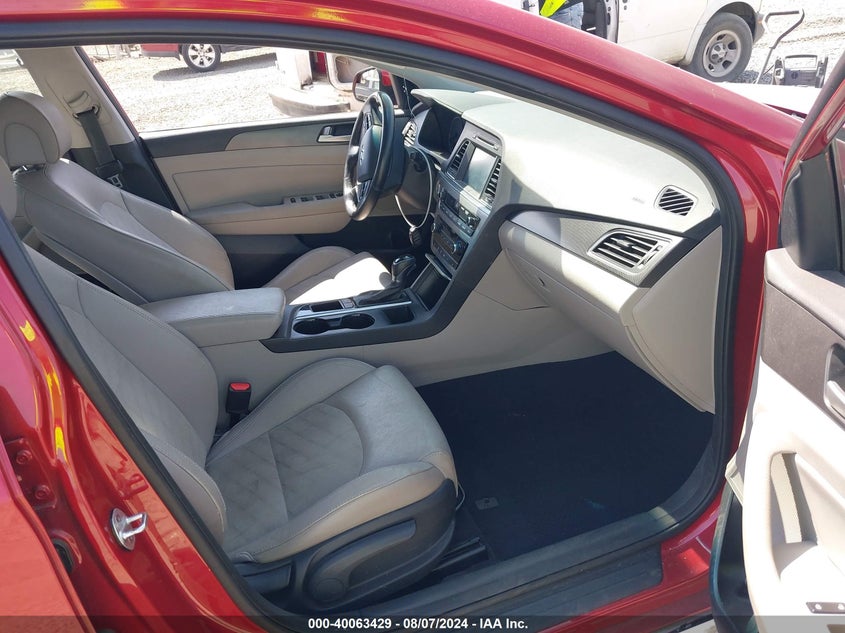 VIN 5NPE34AFXHH445027 2017 HYUNDAI SONATA SPORT
