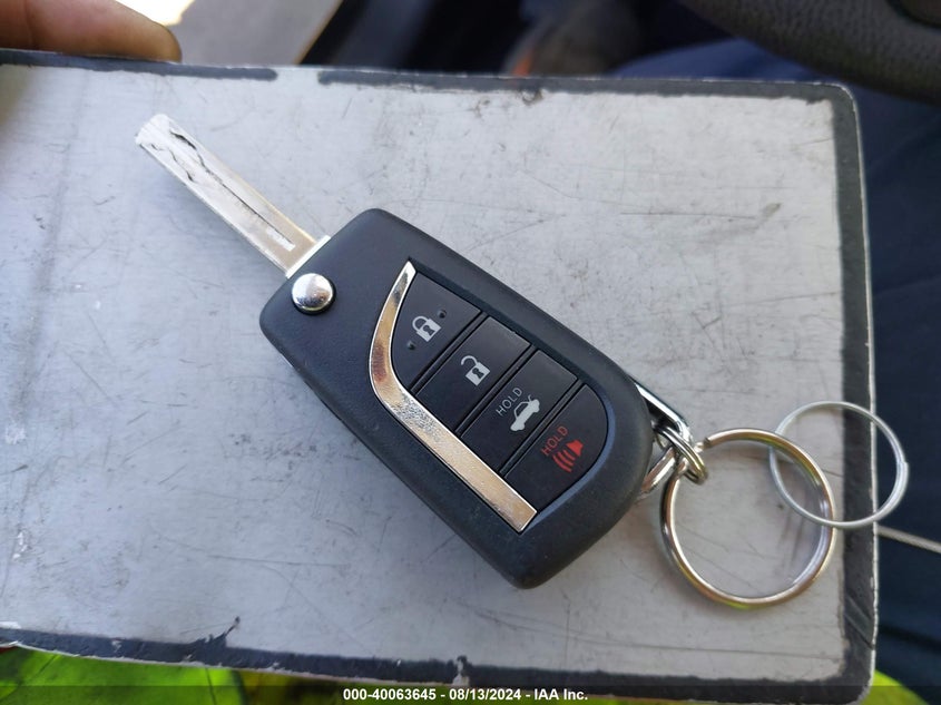 2022 TOYOTA COROLLA LE - JTDEPMAEXNJ232397