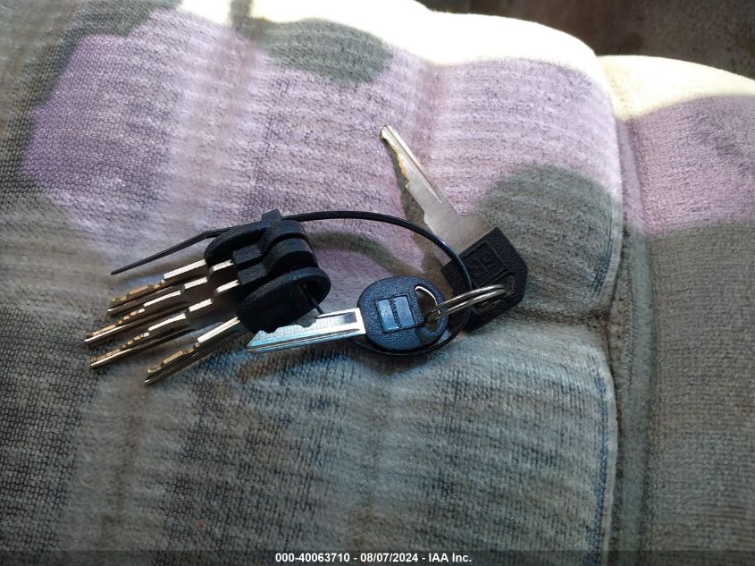 1993 Chevrolet Gmt-400 C1500 VIN: 1GCDC14Z1PZ124209 Lot: 40063710