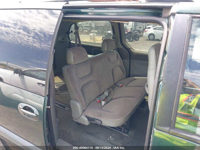 1999 Plymouth Grand Voyager Se VIN: 2P4GP44G0XR270818 Lot: 40064114