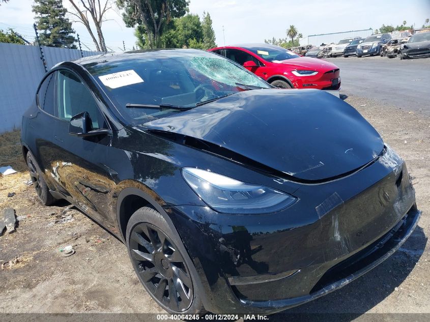 2024 Tesla Model Y Long Range Dual Motor All-Wheel Drive VIN: 7SAYGDEE2RA220524 Lot: 40064245