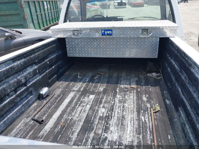 1988 Chevrolet Gmt-400 C1500 VIN: 1GCDC14H2JZ195739 Lot: 40064445