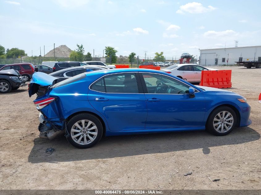 2019 Toyota Camry Le VIN: 4T1B11HK0KU227794 Lot: 40064475