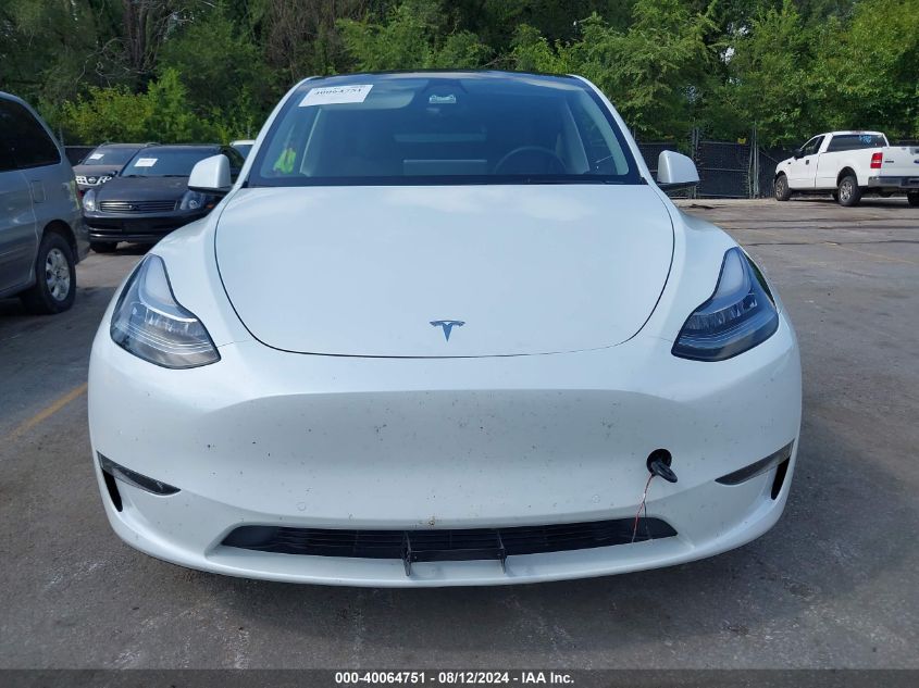 2022 Tesla Model Y Long Range Dual Motor All-Wheel Drive VIN: 7SAYGAEE9NF569966 Lot: 40064751