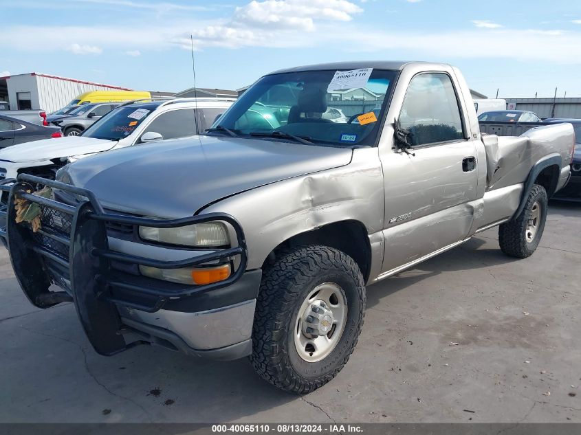 2000 Chevrolet Silverado 2500 VIN: 1GCGK24U1YZ330724 Lot: 40065110