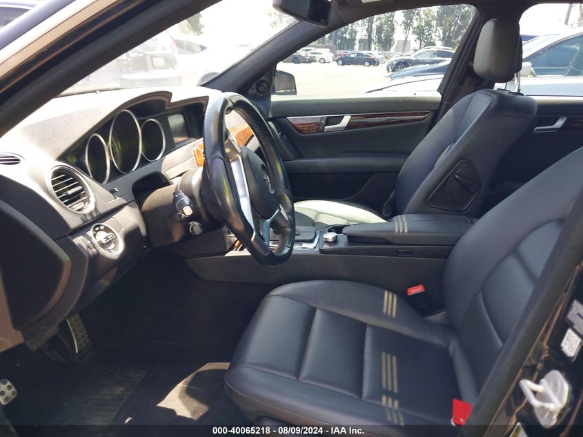 2014 MERCEDES-BENZ C 250 LUXURY/SPORT - WDDGF4HB8EA963472