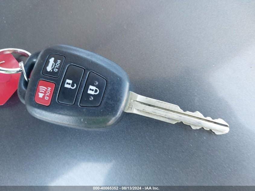 2017 TOYOTA COROLLA L/LE/XLE/SE/XSE - 5YFBURHE0HP699844