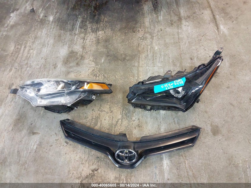 2014 TOYOTA COROLLA LE - 5YFBURHE6EP025564