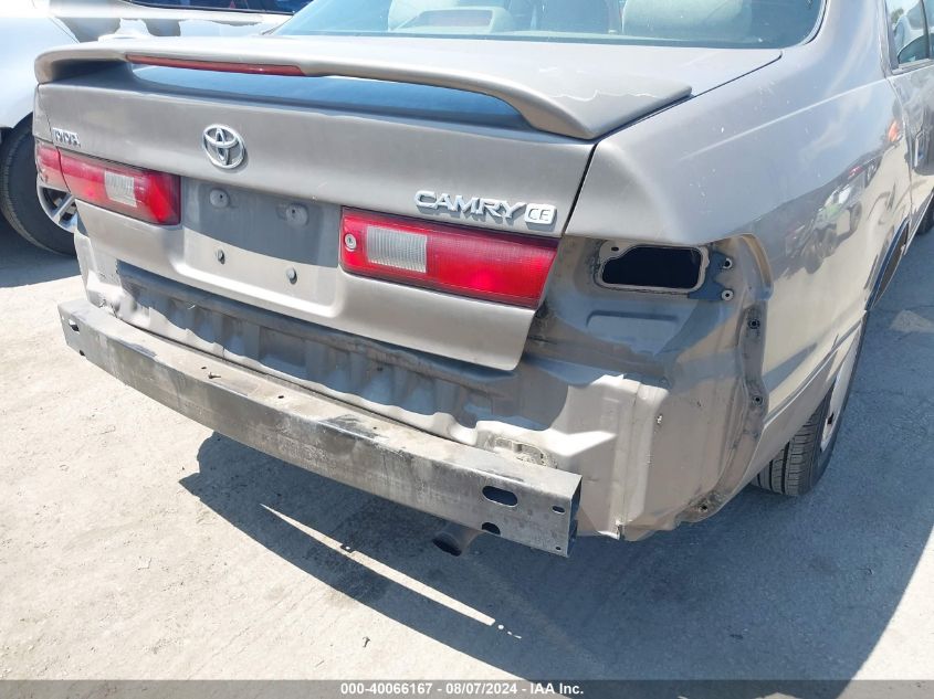 1999 Toyota Camry Ce VIN: 4T1BG22K2XU500268 Lot: 40066167