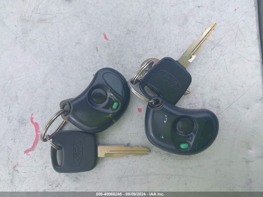 2002 Ford F150 VIN: 1FTRX07232KA73915 Lot: 40066245