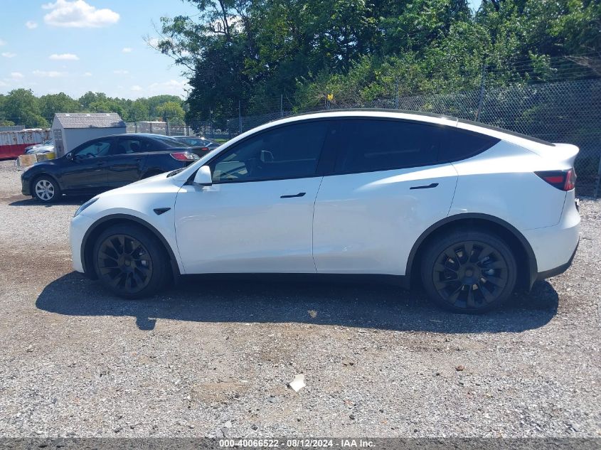 2022 Tesla Model Y Long Range Dual Motor All-Wheel Drive VIN: 7SAYGDEE9NF427408 Lot: 40066522