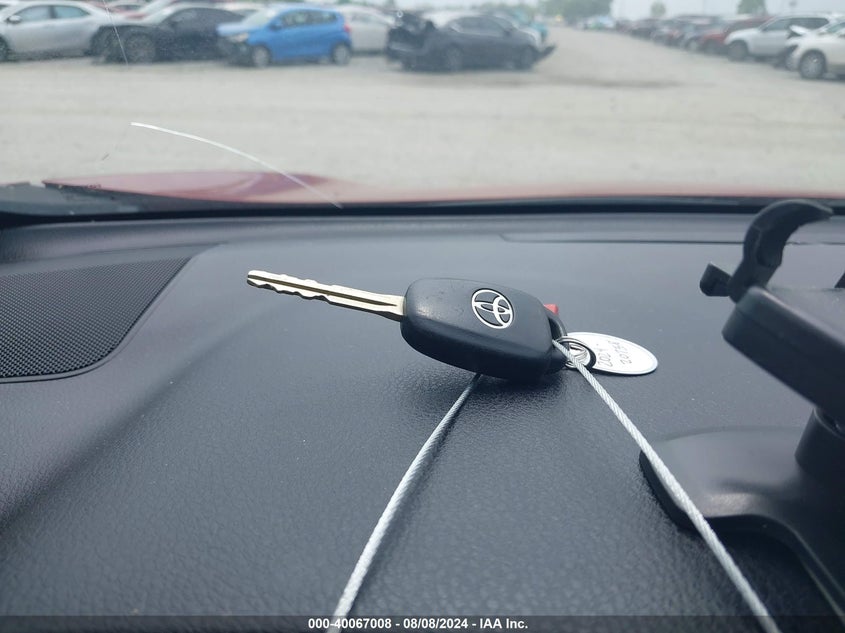 2013 TOYOTA RAV4 XLE - 2T3RFREV2DW082264