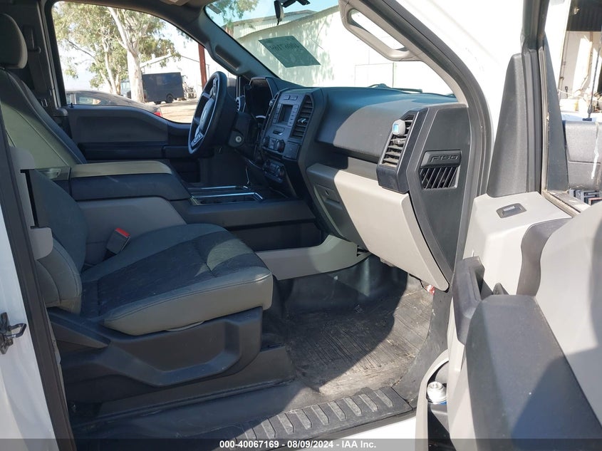 VIN 1FTEX1CG5JKF43155 2018 FORD F-150 XL