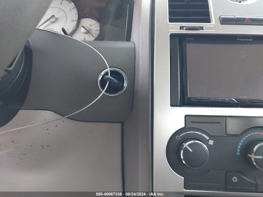 2009 Chrysler 300 Lx VIN: 2C3KA43D19H582358 Lot: 40067336