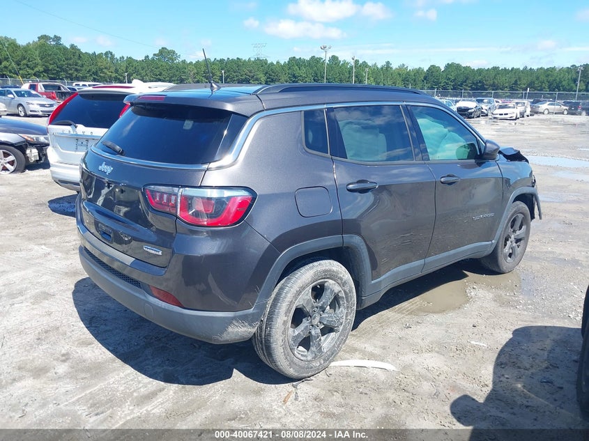 VIN 3C4NJCBB3JT488867 2018 JEEP COMPASS LATITUDE FWD