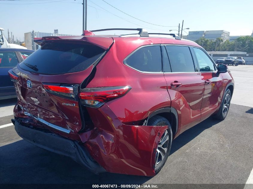 2022 TOYOTA HIGHLANDER HYBRID XLE - 5TDHARAH8NS511937