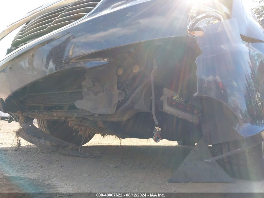 2011 Chrysler Town & Country Touring-L VIN: 2A4RR8DG7BR749318 Lot: 40067622