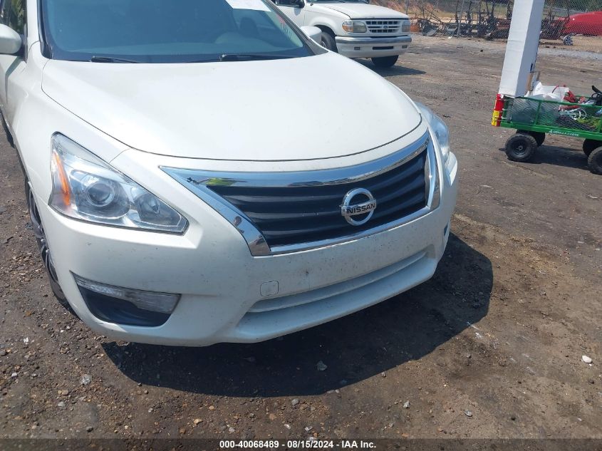 2015 Nissan Altima 2.5 S VIN: 1N4AL3AP9FN359650 Lot: 40068489